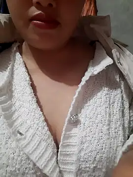 mai-mai-97 online show from November 29, 2025, 6:19 pm