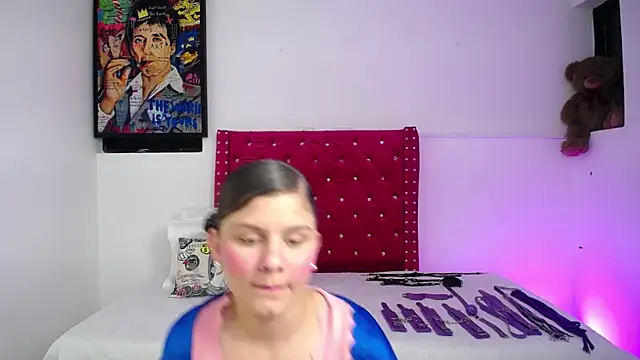 AmayaVale online show from November 30, 2025, 2:01 am