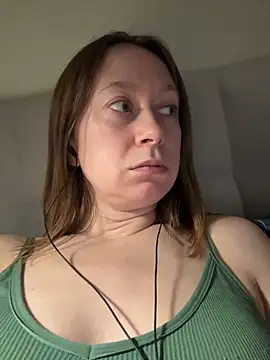 Snapshot of Brooke_lover chatting on February 13, 2026, 4:56 am Brooke lover online show from February 13, 2026, 4:56 am