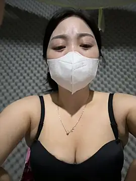Snapshot of lana-kan chatting on August 8, 2026, 4:58 pm lana-kan online show from August 8, 2026, 4:58 pm