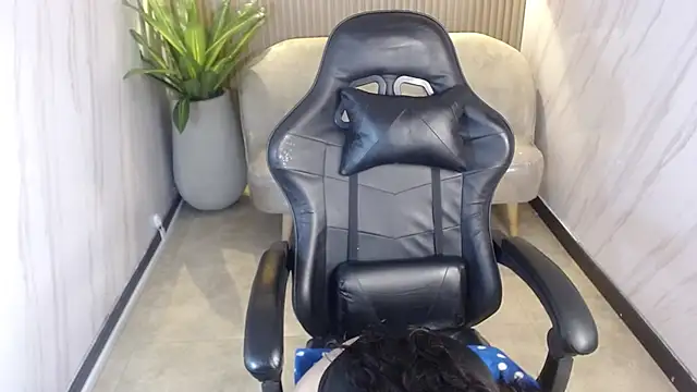 Snapshot of tatiscelis_tf chatting on December 2, 2025, 12:55 am tatiscelis tf online show from December 2, 2025, 12:55 am