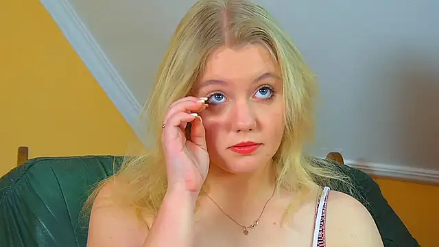 Snapshot of EmilyEvanse chatting on February 10, 2026, 8:13 am EmilyEvanse online show from February 10, 2026, 8:13 am