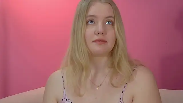 Snapshot of EmilyEvanse chatting on February 5, 2026, 6:20 am EmilyEvanse online show from February 5, 2026, 6:20 am