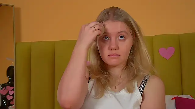 Snapshot of EmilyEvanse chatting on February 15, 2026, 6:25 am EmilyEvanse online show from February 15, 2026, 6:25 am