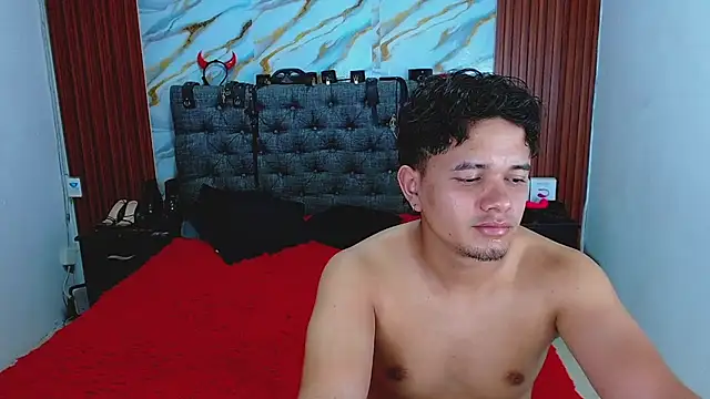 Meryandcris online show from March 24, 2026, 4:12 am