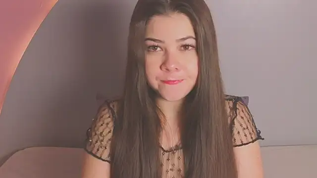 amyvans  online show from May 13, 2026, 9:33 pm