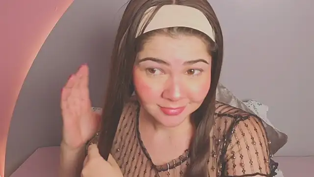 amyvans  online show from May 29, 2026, 11:22 pm