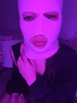 linaatchikita online show from March 23, 2026, 9:47 pm