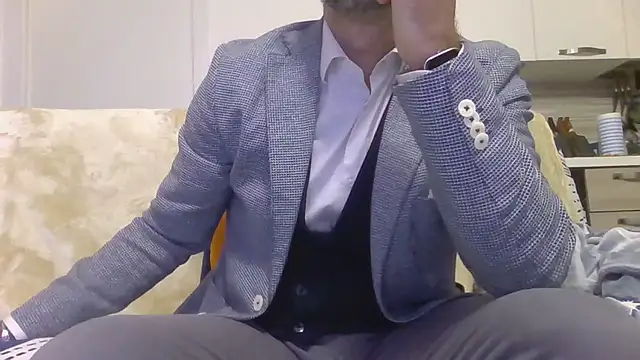 Eroshotlicker online show from February 14, 2026, 10:32 pm