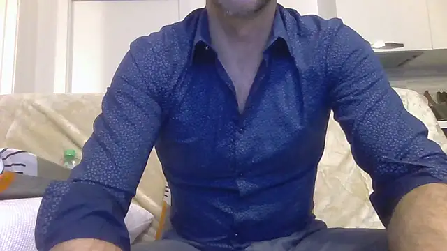 Eroshotlicker online show from January 15, 2026, 10:13 pm