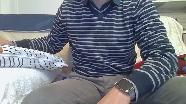 Eroshotlicker online show from January 8, 2026, 11:00 pm