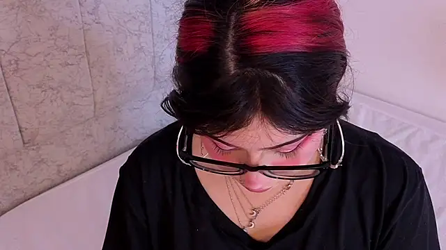 Kattie sweet1 online show from February 27, 2026, 1:11 pm