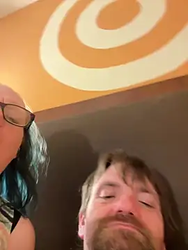 25clouds online show from April 18, 2026, 5:54 am