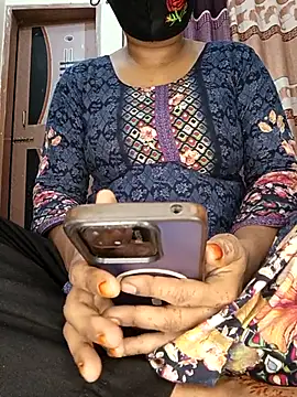 Snapshot of Jhunaki_789 chatting on March 31, 2026, 3:47 pm Jhunaki 789 online show from March 31, 2026, 3:47 pm