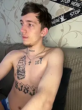 Snapshot of Rabizoon chatting on December 19, 2025, 3:43 am Rabizoon online show from December 19, 2025, 3:43 am