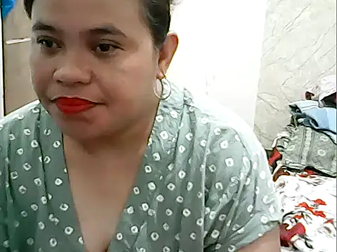 cutechubby online show from December 14, 2025, 8:09 am