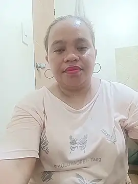 cutechubby online show from June 14, 2026, 10:16 am