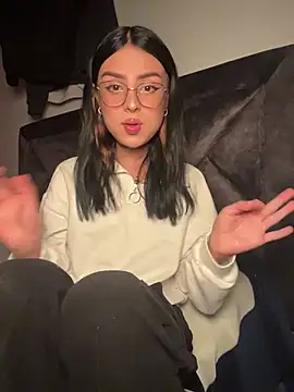 Snapshot of Nathalie_spencer2 chatting on February 7, 2026, 5:59 am Nathalie spencer2 online show from February 7, 2026, 5:59 am