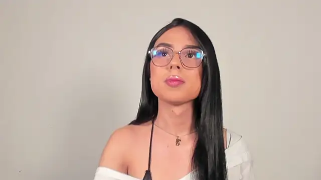 Snapshot of Nathalie_spencer2 chatting on March 16, 2026, 12:51 am Nathalie spencer2 online show from March 16, 2026, 12:51 am