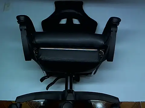 Snapshot of Alphacashmaster777 chatting on April 13, 2026, 4:38 am Alphacashmaster777 online show from April 13, 2026, 4:38 am