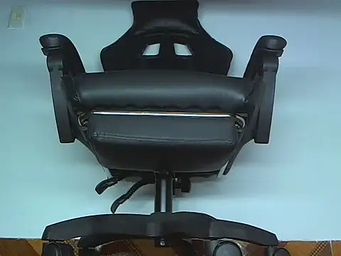 Snapshot of Alphacashmaster777 chatting on April 15, 2026, 2:54 pm Alphacashmaster777 online show from April 15, 2026, 2:54 pm