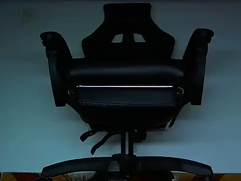 Snapshot of Alphacashmaster777 chatting on April 5, 2026, 4:30 am Alphacashmaster777 online show from April 5, 2026, 4:30 am