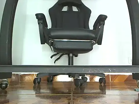 Snapshot of Alphacashmaster777 chatting on March 14, 2026, 8:37 pm Alphacashmaster777 online show from March 14, 2026, 8:37 pm