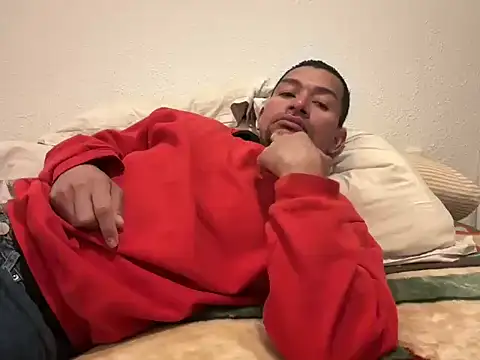 Snapshot of esleider12 chatting on December 1, 2025, 10:49 am esleider12 online show from December 1, 2025, 10:49 am