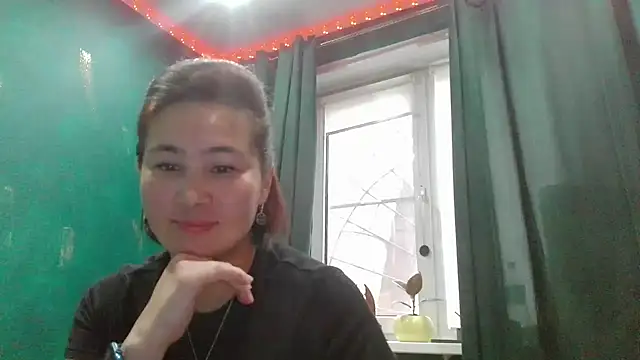 Snapshot of Nettie_Allie chatting on December 22, 2025, 10:59 am Nettie Allie online show from December 22, 2025, 10:59 am