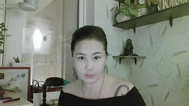 Snapshot of Nettie_Allie chatting on February 20, 2026, 7:38 pm Nettie Allie online show from February 20, 2026, 7:38 pm