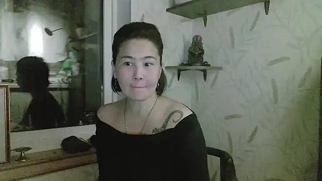 Snapshot of Nettie_Allie chatting on December 18, 2025, 9:18 pm Nettie Allie online show from December 18, 2025, 9:18 pm