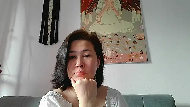 Nettie Allie online show from March 12, 2026, 8:29 am