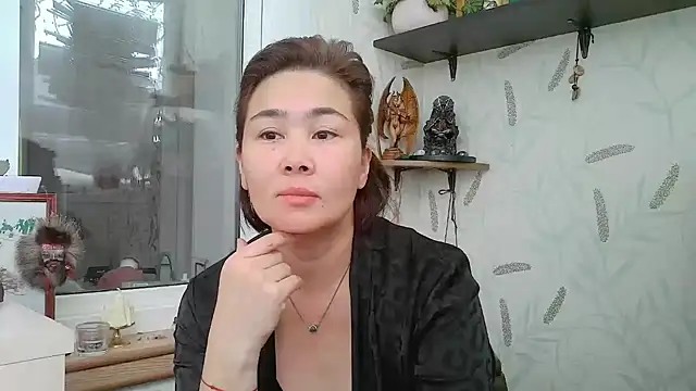 Snapshot of Nettie_Allie chatting on December 5, 2025, 7:40 am Nettie Allie online show from December 5, 2025, 7:40 am