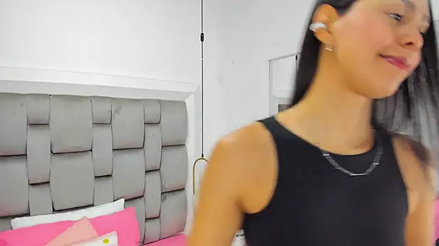 gaby smit   online show from April 6, 2026, 11:33 am