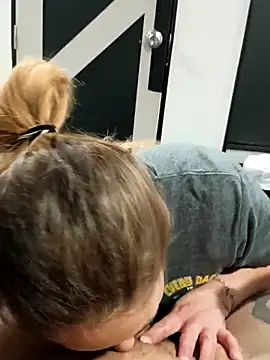 cmcjds86 online show from March 19, 2026, 9:59 pm