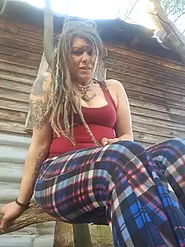 Snapshot of Horny_hippie chatting on January 28, 2025, 9:19 pm Horny hippie online show from January 28, 2025, 9:19 pm