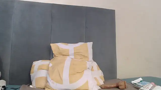 Snapshot of Chocolatebae86 chatting on February 4, 2026, 7:03 am Chocolatebae86 online show from February 4, 2026, 7:03 am