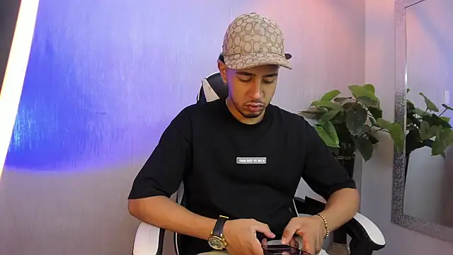 Snapshot of Brand_Collins chatting on March 13, 2026, 11:37 am Brand Collins online show from March 13, 2026, 11:37 am