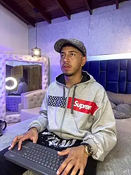 Snapshot of Brand_Collins chatting on February 25, 2026, 11:54 am Brand Collins online show from February 25, 2026, 11:54 am