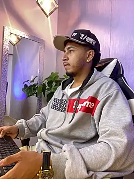 Snapshot of Brand_Collins chatting on March 25, 2026, 11:53 am Brand Collins online show from March 25, 2026, 11:53 am