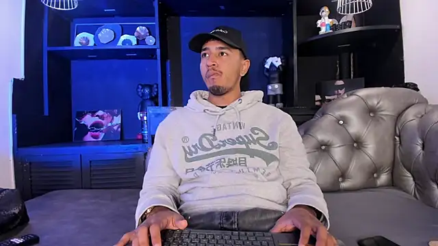 Snapshot of Brand_Collins chatting on February 18, 2026, 11:28 am Brand Collins online show from February 18, 2026, 11:28 am