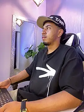 Snapshot of Brand_Collins chatting on March 20, 2026, 11:44 am Brand Collins online show from March 20, 2026, 11:44 am