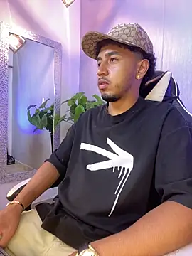 Snapshot of Brand_Collins chatting on April 14, 2026, 11:48 am Brand Collins online show from April 14, 2026, 11:48 am