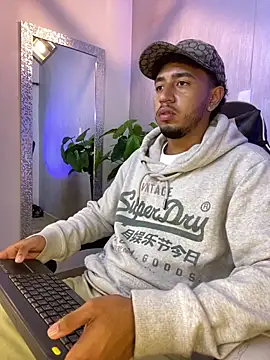 Snapshot of Brand_Collins chatting on April 16, 2026, 11:55 am Brand Collins online show from April 16, 2026, 11:55 am