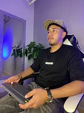 Snapshot of Brand_Collins chatting on March 26, 2026, 11:52 am Brand Collins online show from March 26, 2026, 11:52 am