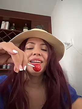 Snapshot of IsaSantoDomingo chatting on December 19, 2025, 4:53 pm IsaSantoDomingo online show from December 19, 2025, 4:53 pm