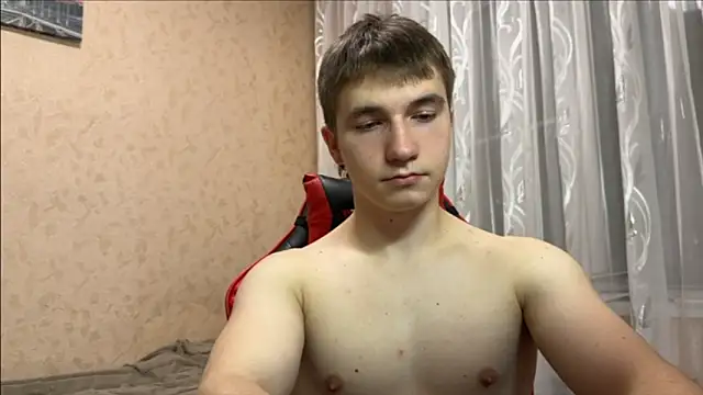 golden flash online show from December 15, 2025, 7:41 pm