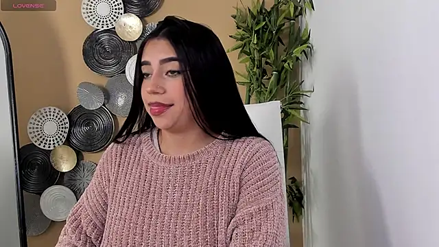 luna cute   online show from March 11, 2026, 8:58 pm