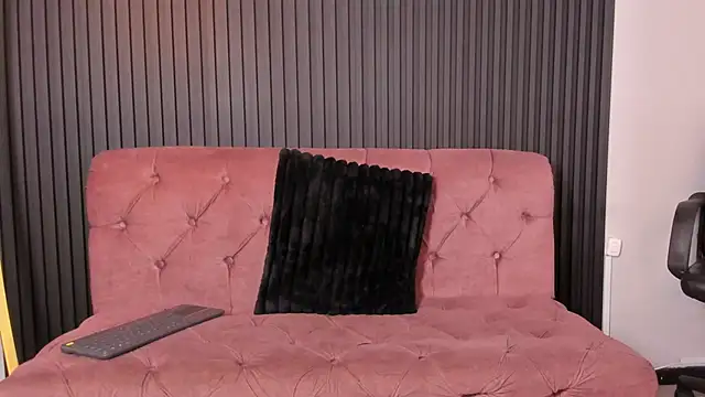 KarolWest  online show from January 13, 2026, 11:58 am