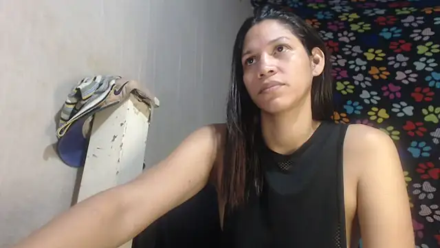 Snapshot of ELIZABET2- chatting on February 8, 2026, 11:19 am ELIZABET2- online show from February 8, 2026, 11:19 am